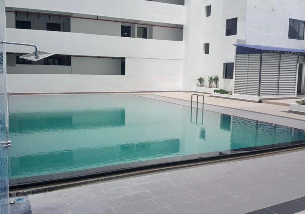 Riverview 8Pax 2Br In Kbtown Netflix, Wi-Fi B-3A-5 Kota Bharu Exterior foto